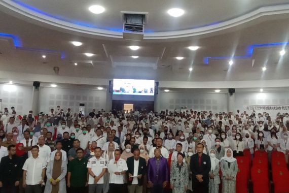 Ribuan Tenaga Kesehatan di Sulsel Minta Jokowi & Menkes Lakukan Ini - JPNN.COM