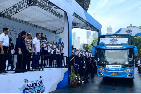 Pelindo Sediakan Ribuan Tiket Bus dan Kapal Laut dalam Mudik Gratis BUMN 2023 - JPNN.COM