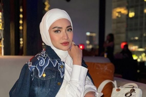 2 Adik Jadi Mualaf, Nathalie Holscher: Kesedihan Aku Terhapuskan - JPNN.COM