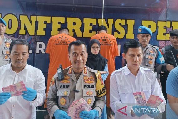 Dua Pengedar Uang Palsu di Cirebon Ditangkap, Begini Modusnya, Waspadalah - JPNN.COM