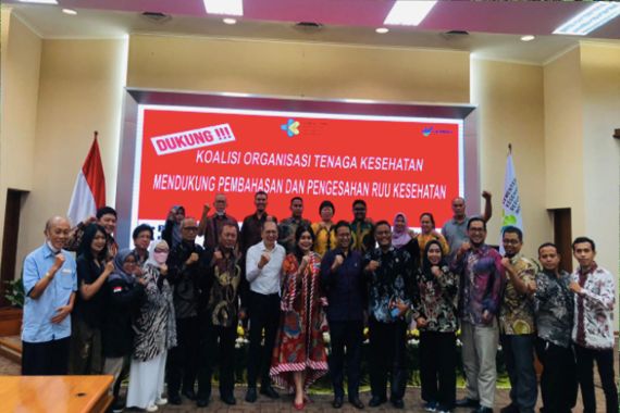 Koalisi Nakes Indonesia Dukung Menkes Soal Mahalnya Biaya Izin SIP dan STR - JPNN.COM