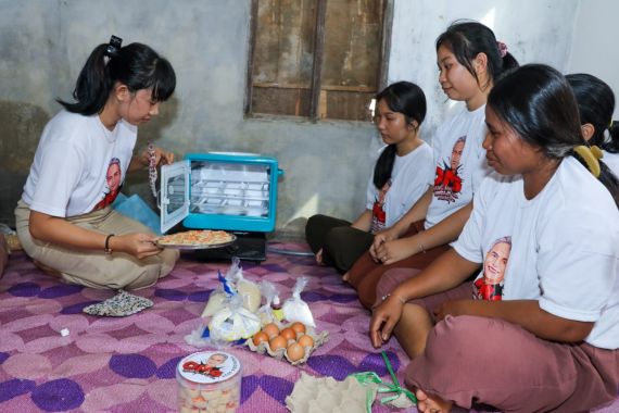 Tumbuhkan Semangat UMKM, Orang Muda Ganjar Gelar Pelatihan Membuat Kue - JPNN.COM