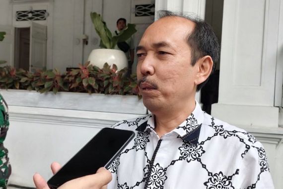 Yanuar Prihatin Memastikan tidak Ada PHK Massal Tenaga Honorer di Akhir 2023 - JPNN.COM