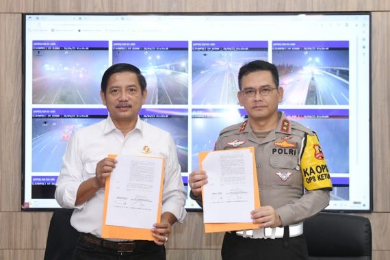 Dua Jenderal Teken SKB, Angkutan Barang Dibatasi di Tol Jawa - JPNN.COM