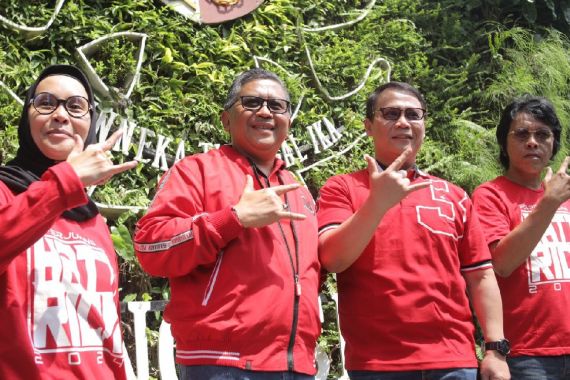 PDIP Bergerak Cepat, Bentuk Tim Koordinator Relawan Pemenangan Ganjar Pranowo - JPNN.COM