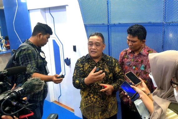 Siap Lawan IMF, Barikade 98 Dukung Penuh Kebijakan Hilirisasi Pemerintahan Jokowi - JPNN.COM
