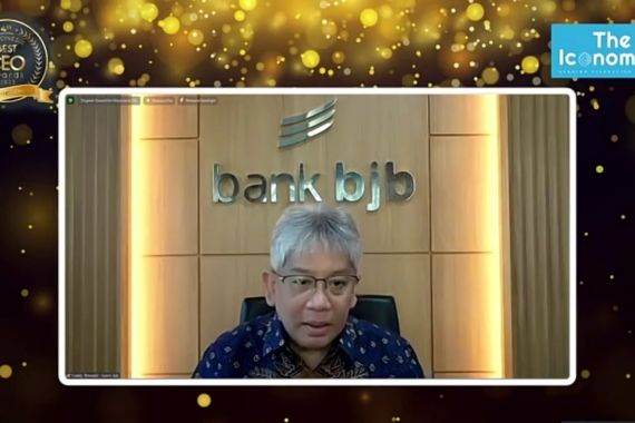 Direktur Bank bjb Raih Penghargaan Best CEO 2023 dari The Iconomics - JPNN.COM