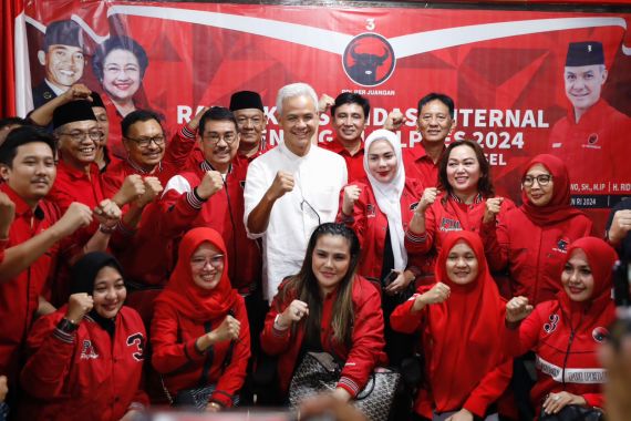 Ganjar Silaturahmi dengan Kader PDIP Sulsel Setelah Resmi Bacapres 2024 - JPNN.COM