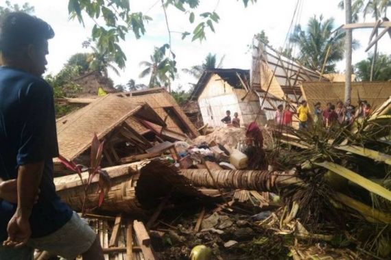 4 Warga Sumba Barat Daya Meninggal Dunia Akibat Angin Puting Beliung - JPNN.COM