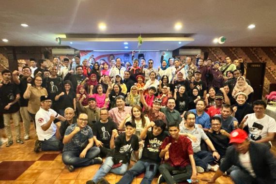Kumpulkan Sukarelawan Jokowi, PDIP Pastikan Dukung Kebebasan Pendukung Ganjar - JPNN.COM