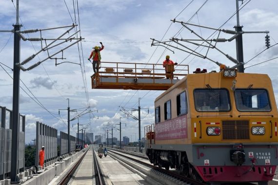 Kereta Api Cepat Jakarta Bandung jadi Transportasi Bebas Emisi - JPNN.COM
