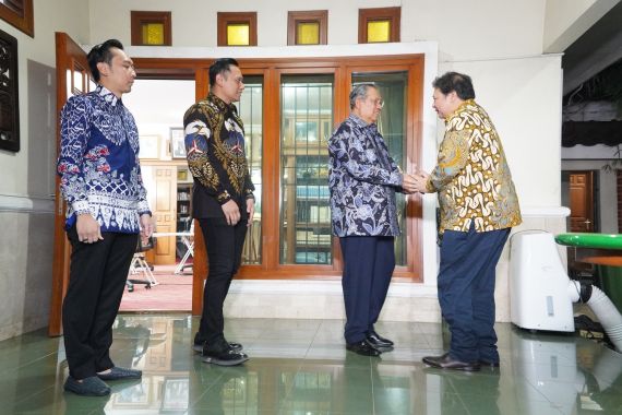 Airlangga Bertemu SBY, Sebut Golkar dan Demokrat Punya Tujuan yang Sama - JPNN.COM