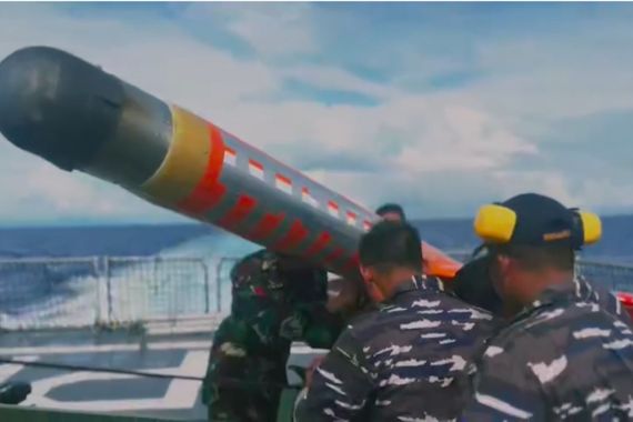 TNI AL Tembakkan Rudal SAM di Perairan Utara Bali, Nih Sasarannya - JPNN.COM