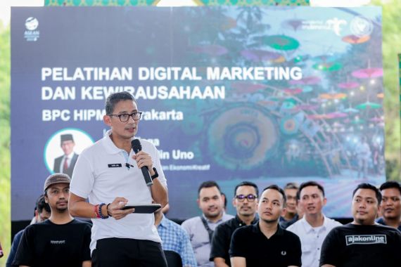 Hadiri IPO Produsen Cap Tikus, Sandiaga Disarankan Hati-Hati - JPNN.COM