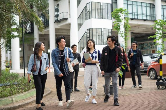 Mahasiswa UPJ Raih Beasiswa Internasional IISMA 2023, Mantap - JPNN.COM