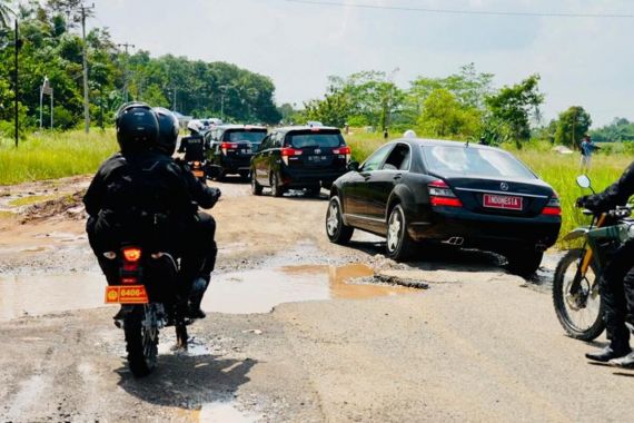 Gubernur Lampung Beberkan Penyebab Jalan Rusak di Daerahnya, Oalah - JPNN.COM
