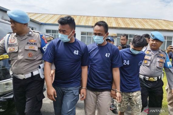 3 Pencuri Besi Proyek Kereta Cepat Jakarta-Bandung Dibekuk Polisi - JPNN.COM