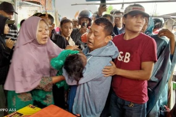 Balita Hanyut di Padang Ditemukan Dalam Kondisi Tak Bernyawa - JPNN.COM