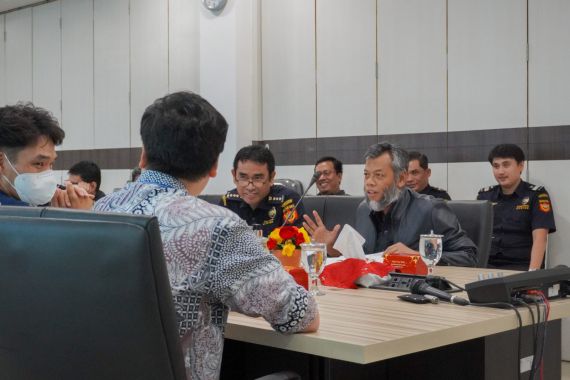 Bea Cukai Beri Izin Fasilitas Kawasan Berikat Kepada Perusahaan di Kabupaten Bekasi - JPNN.COM