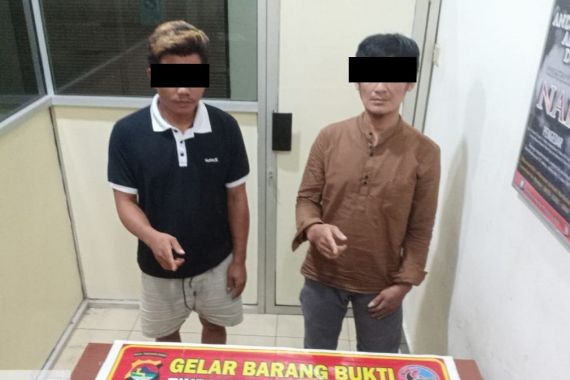 Lagi Asyik Berbuat Terlarang, Honorer Dinas Damkar Lombok Barat & Rekannya Ditangkap - JPNN.COM