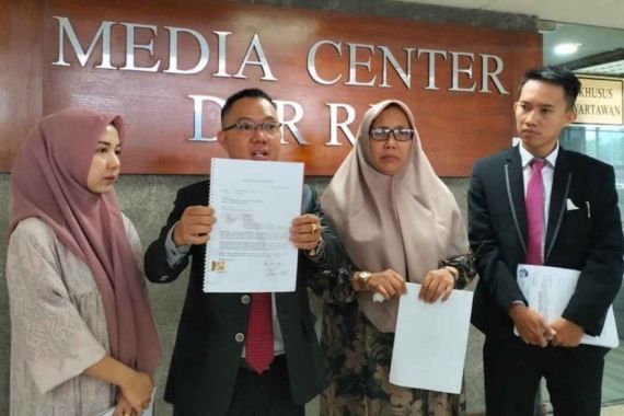 Pedagang Taoge Tulang Bawang Mencari Keadilan ke DPR - JPNN.COM