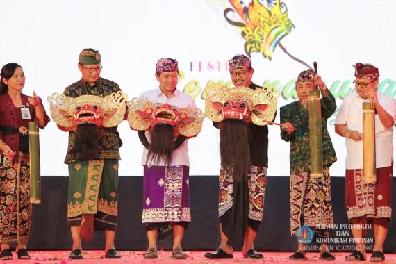 Omzet UMKM di Festival Semarapura Tembus Miliaran Rupiah - JPNN.COM