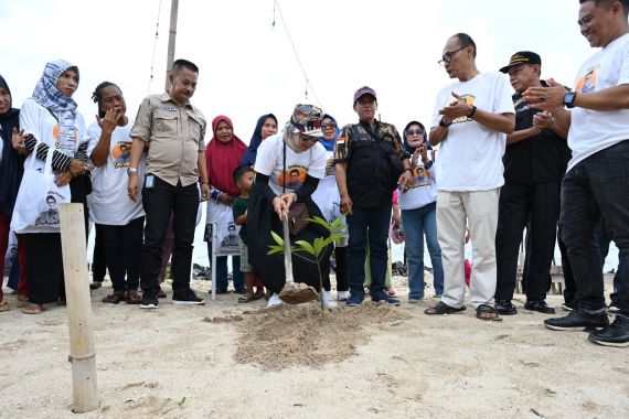 Gerbong SandiUno Gelar Sebalang Go Green Untuk Bangkitkan UMKM Lampung Selatan - JPNN.COM