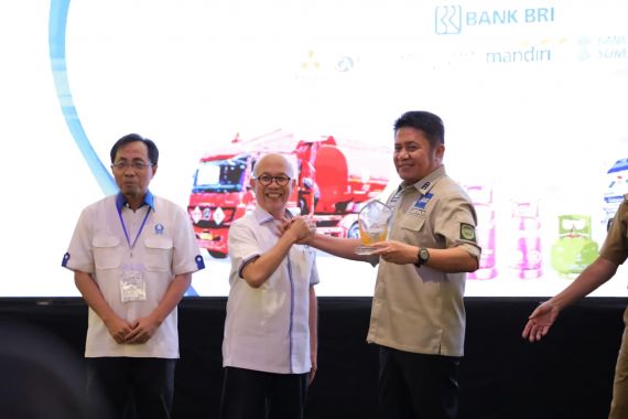 Herman Deru Dorong Distribusi BBM untuk Alsintan Lancar - JPNN.COM