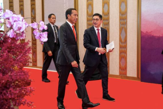 Arsjad Rasjid Optimistis ASEAN Tampil Sebagai Pusat Stabilitas dan Ekonomi Dunia pada 2045 - JPNN.COM