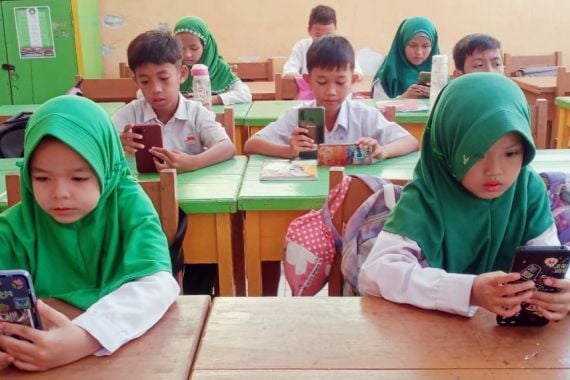 Meningkatkan Kemampuan Literasi & Numerasi Siswa, Pemkot Makassar Gandeng Zenius - JPNN.COM