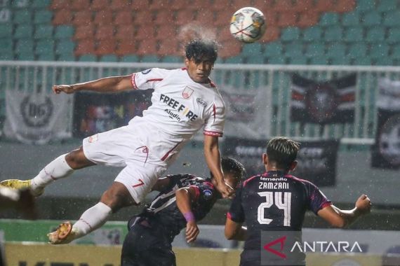 Irfan Jauhari Dapat Perpanjangan Kontrak Jangka Panjang di Persis Solo - JPNN.COM