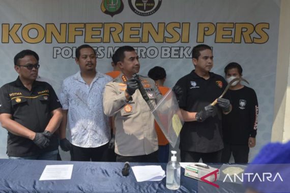 2 Begal Sadis di Bekasi Ini Ditangkap Polisi, AS Masih Diburu - JPNN.COM
