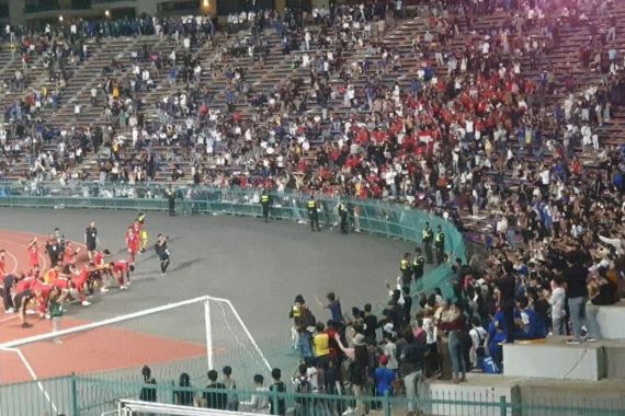 Lihat Itu Aksi Timnas U-22 Indonesia, Suporter Kamboja pun Bertepuk Tangan - JPNN.COM
