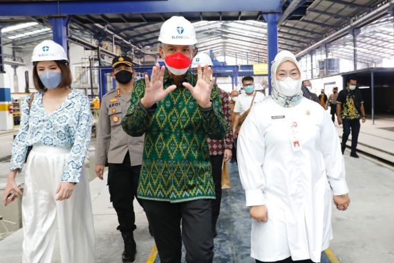 Angka Pengangguran dan Kemiskinan di Jateng Turun Selama Dipimpin Ganjar - JPNN.COM