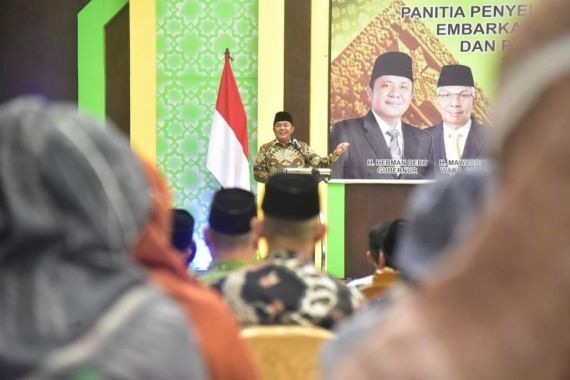 Lantik PPIH, Herman Deru: Berikan Pendampingan Kepada Jemaah Haji - JPNN.COM