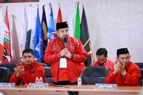 Daftarkan Bacaleg ke KPU, PDIP Kalsel Yakin Menang Maksimal - JPNN.COM