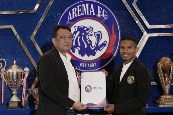 Arema FC Perkenalkan Enam Pemain Baru, Ada Flabio Soares dan Rifad Marabessy - JPNN.COM