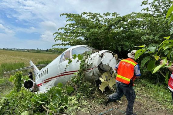Investigasi Penyebab Pesawat Tergelincir di Morowali, KNKT Bawa Kotak Hitam Hawker 900 - JPNN.COM
