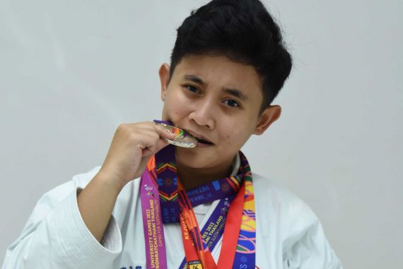Mantap! Mahasiswi UMB Sumbang Medali di Sea Games Kamboja 2023 - JPNN.COM