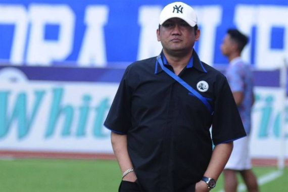 Arema FC Tak Gunakan Kiper Asing, Siapa Pengganti Adilson? - JPNN.COM
