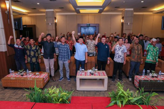 Sukarelawan Desa Kalteng Dikukuhkan dan Siap Menangkan Ganjar di 2024 - JPNN.COM