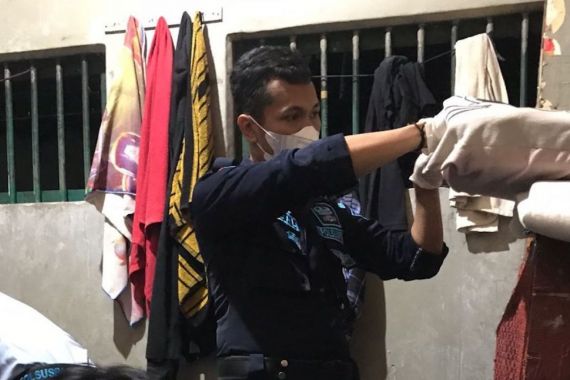 Petugas Lapas Tarakan Razia Sejumlah Kamar Hunian Anak, Hasilnya Mengejutkan - JPNN.COM