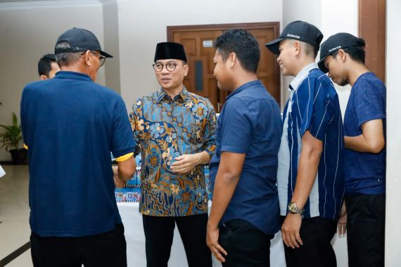 Jelang Pemilu, Ini Pesan Wakil Ketua MPR Yandri Susanto untuk Pengurus RT-RW, Simak! - JPNN.COM