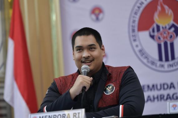 Kirab Juara Kontingen SEA Games 2023 Berjalan Sukses, Menpora Dito: Ini Bentuk Apresiasi Kami - JPNN.COM