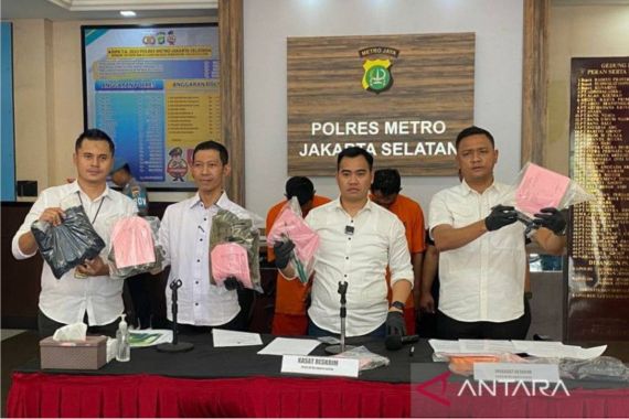 AAT Nekat Mencuri Mobil Dinas Pemprov DKI Jakarta - JPNN.COM