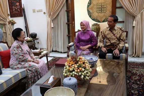 Tegas, Sekjen PDIP Bantah Isu Hubungan Megawati dan Jokowi Retak - JPNN.COM