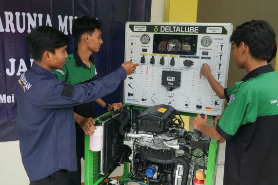 Ikhtiar Deltalube Meningkatkan Sumber Daya Manusia Indonesia - JPNN.COM