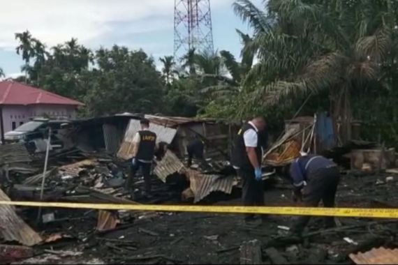 5 Rumah Petak di Siak Ludes Terbakar, Dua Anak Tewas Mengenaskan - JPNN.COM