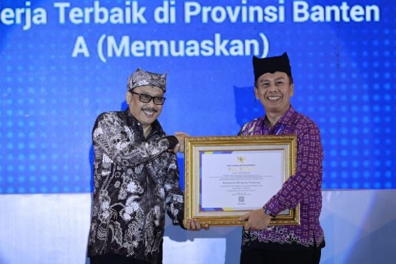 Pemkab Tangerang Raih Penghargaan Nasional untuk Pengelolaan Kearsipan  - JPNN.COM