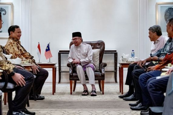 Bertemu di Kedah, Mahathir dan Prabowo Bahas Masa Depan Indonesia-Malaysia - JPNN.COM